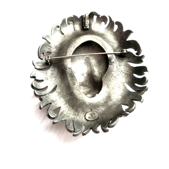 Vtg 3" Hattie Carnegie Lion Head Brooch - Picture 3 of 4